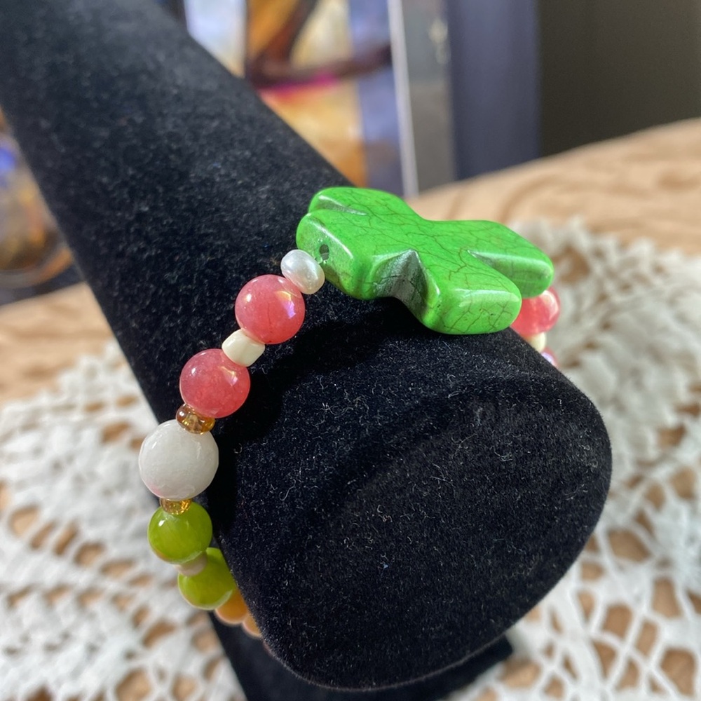 Hand crafted stretch beads bracelet. - Picture 15 of 15